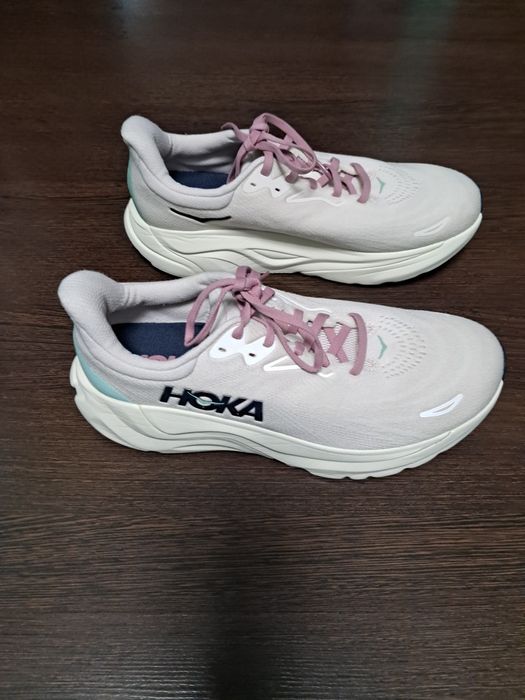 Бігові кросівки HOKA w ARAHI 8  WIDE р 43 1/3 27.5см