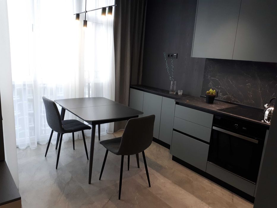 1к квартира з дизайнерським ремонтом у ЖК Гранд Бурже, б. Бірюкова, 2А