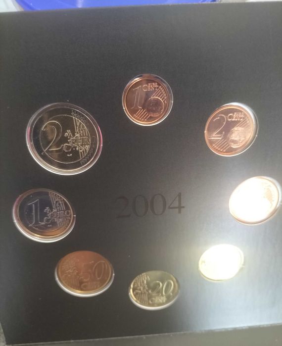 Sets de moedas BNC de Portugal 2022, 2004 e 2008