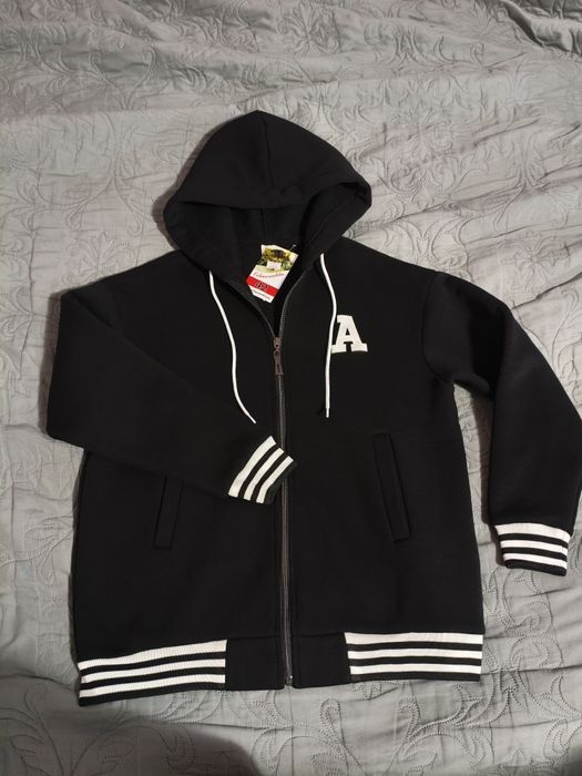 Продаю новую кофту, размер 42