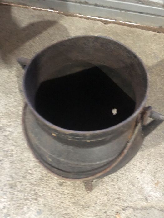 Panela de ferro usada