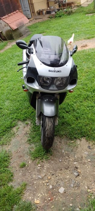 Suzuki GSX-R srad błotnik przedni