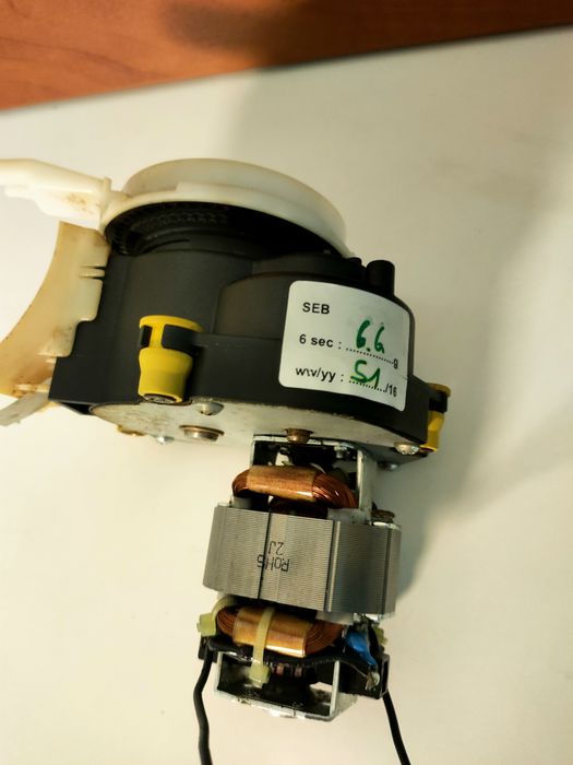 Młynek Krups EA 80*