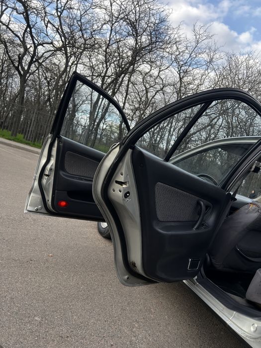 Mitsubishi Galant 7 1993 2.0 бенз на автомате переоформление