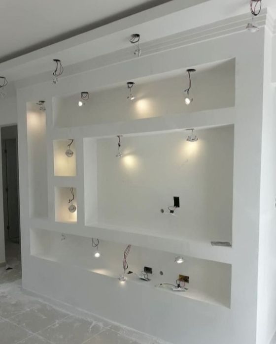 Serviços de pladur,  Remodelação e divisórias- Instalações de portas