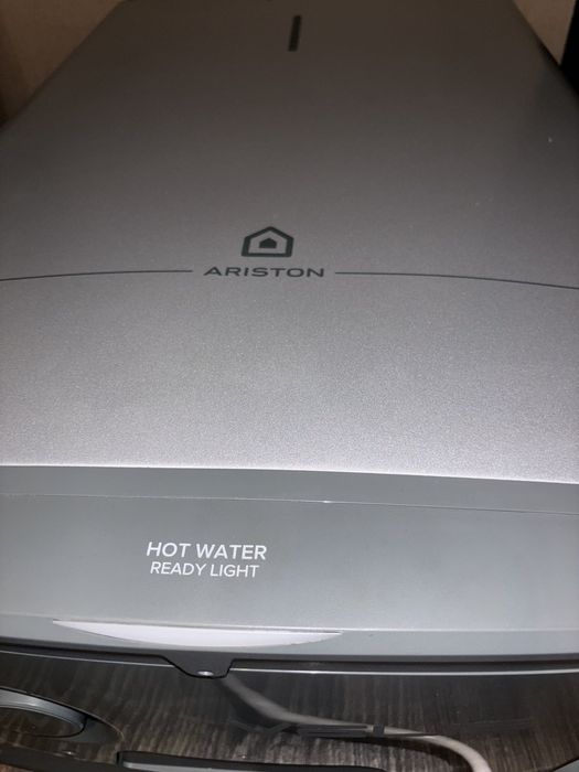 Бойлер ARISTON 50 л .