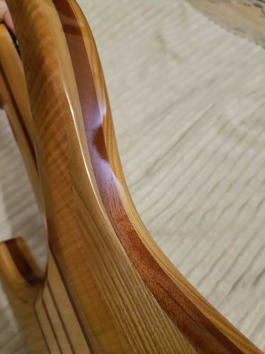 Baixo 5 cordas H.B. BZ-5000 Deluxe