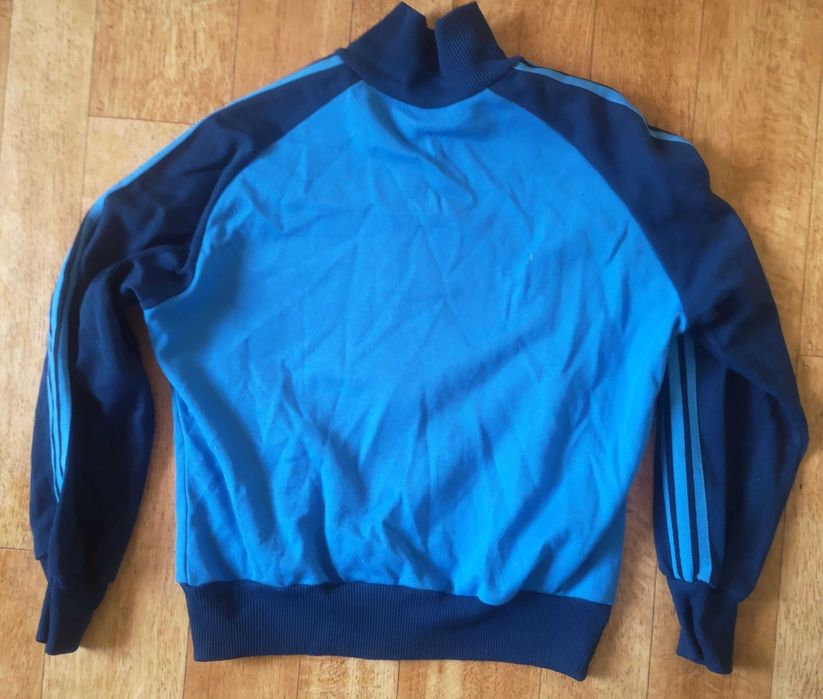 Niebieska bluza Adidas Originals
