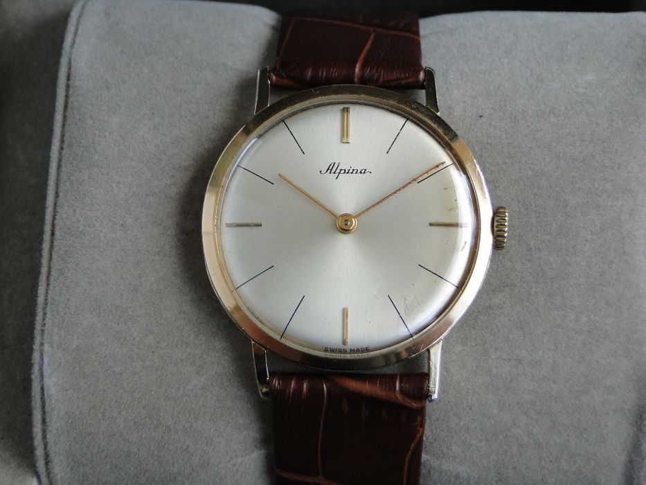 Alpina - piękny szwajcarski garniturowiec