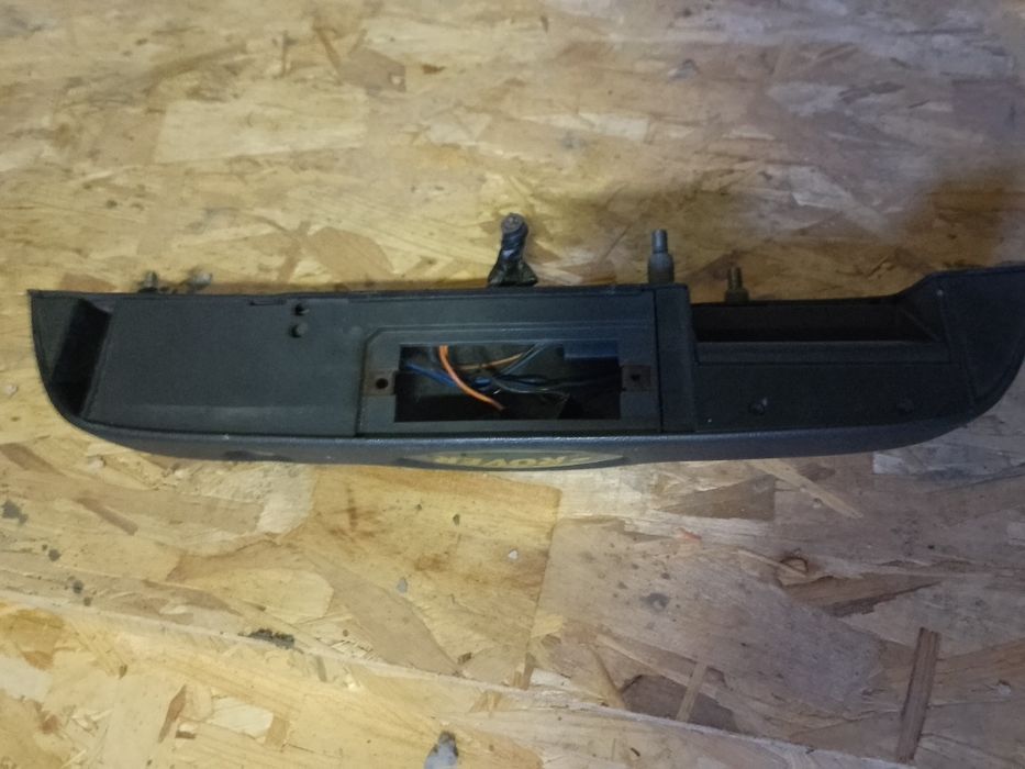 Ручка багажника Land Rover Freelander 1 покоління