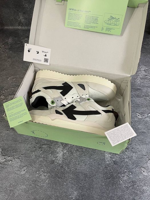 Off-White Out Of Office White (Sponge Оффвайт спонж Оффвайт аут