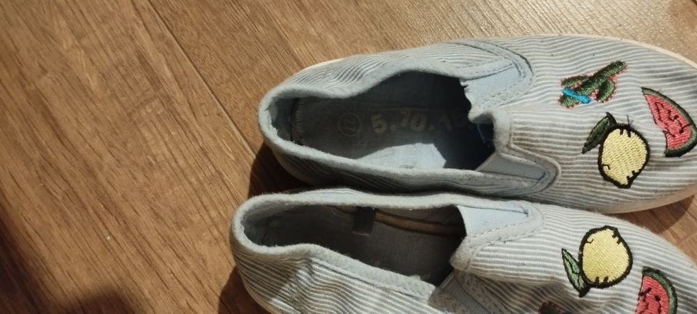 Trampki, papcie dla dziewczynki