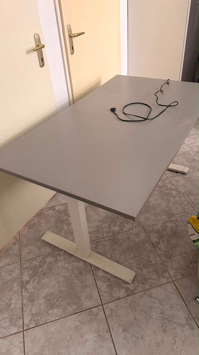 Secretária Elevatória 120€