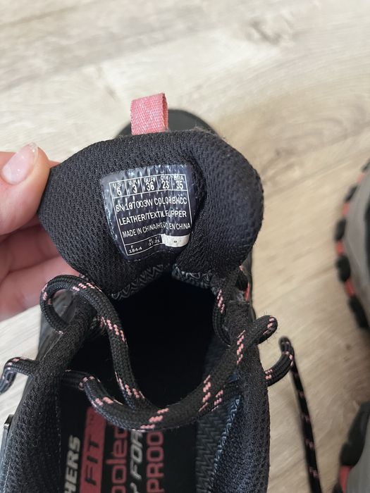 Кросівки Skechers