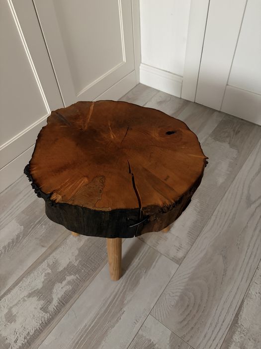 Taboret z pnia drzewa