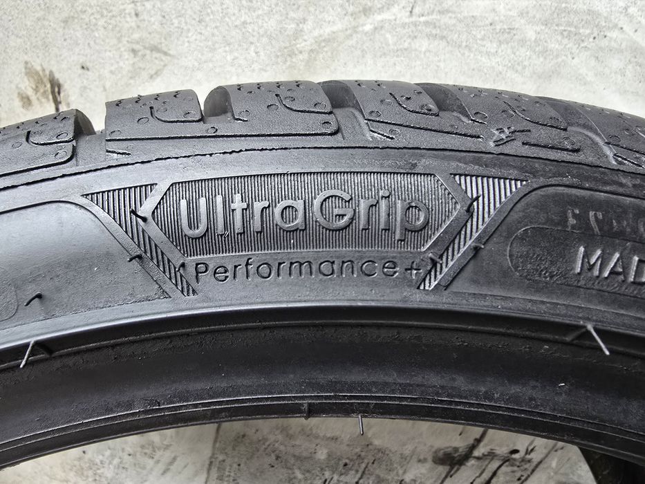 Sprzedam oponę 225/40 18" Goodyear UltraGrip Performance + 9mm 2022r