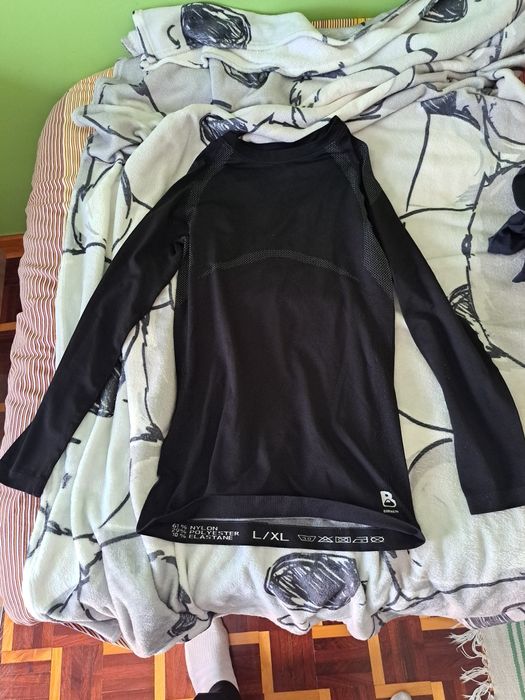 T-shirt elásticas ginásio