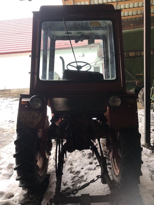 Продається трактор т25