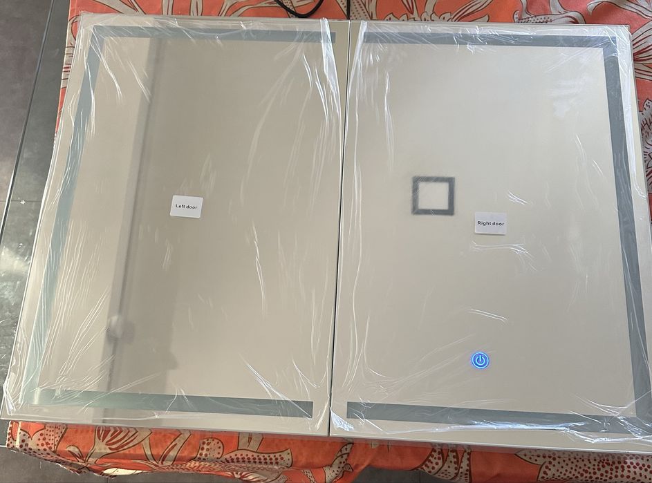 Armário de casa de banho Touch iluminado LED 3 cores