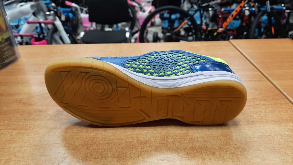 Buty halowe American ( rozmiar 38 )