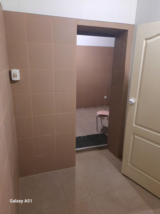 Здається фасадне приміщення по вулиці Київській 1 поверх