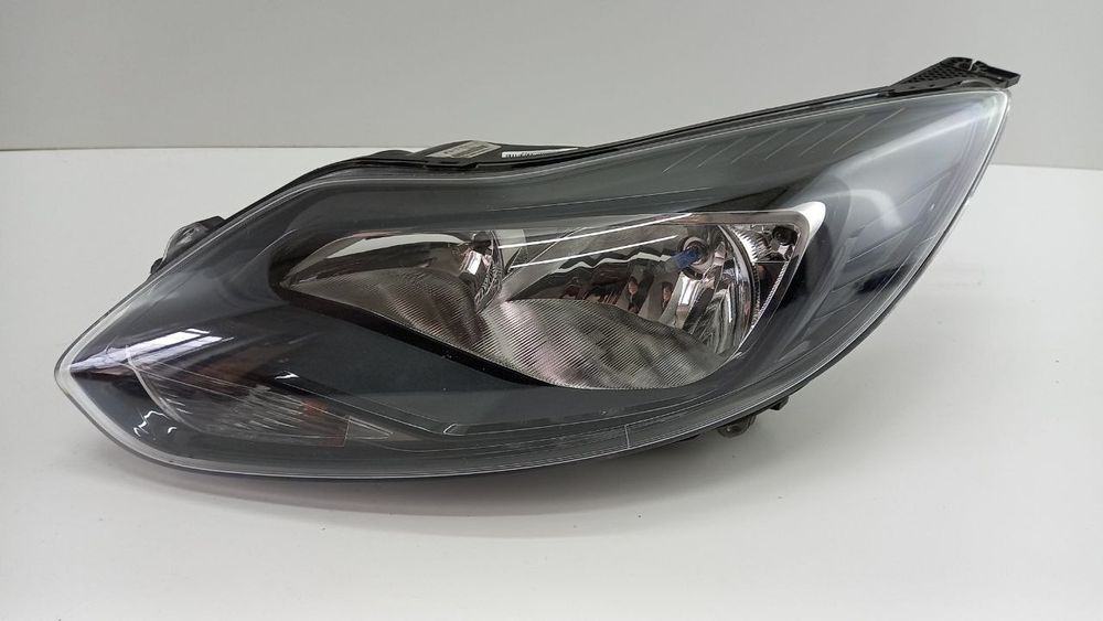 Фара левая Ford Focus III 2011-2018 BM5113W030CL