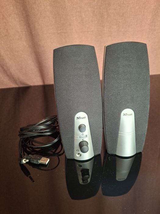 Colunas de som marca Trust