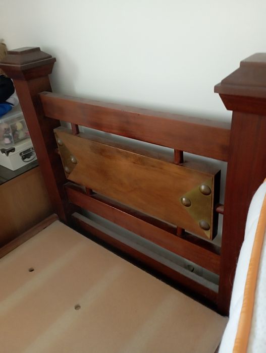 Cama madeira maciça solteiro