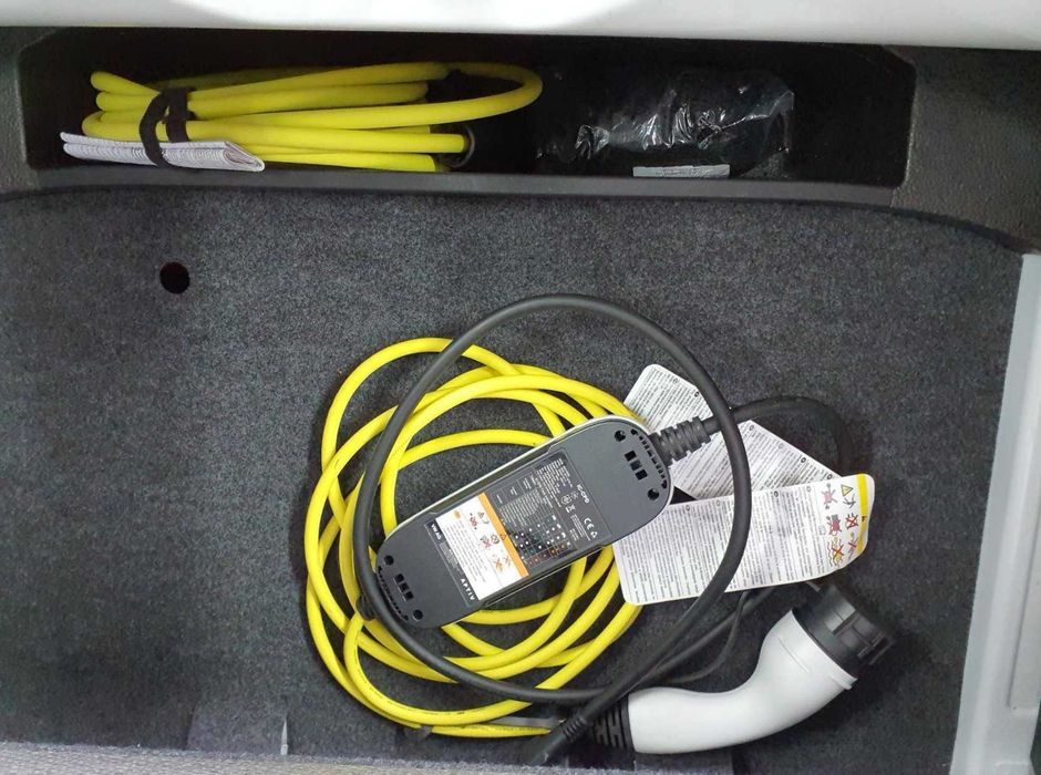 Vw E-up (36,8 Kw - 265Km Autonomia)