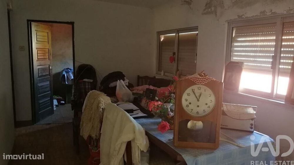 Casa de aldeia T3 em Aguda de 1960,00 m2