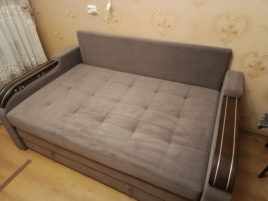 Розкладний диван