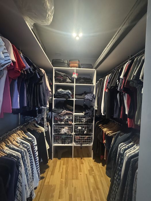 Garderoba na sprzedaż