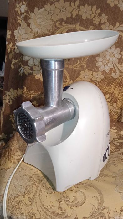 Мясорубка VOLLMER 6108-A 1300 вт. АС 120 в.