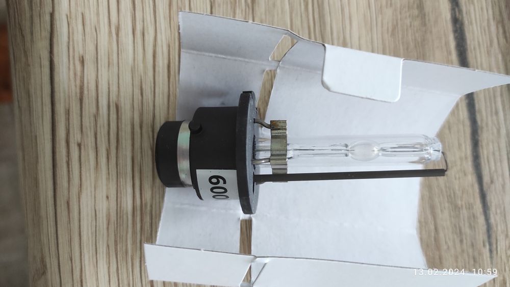 Żarówka D2S P32d-2