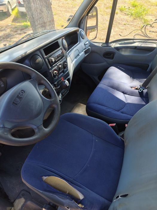 Carrinha Iveco caixa aberta