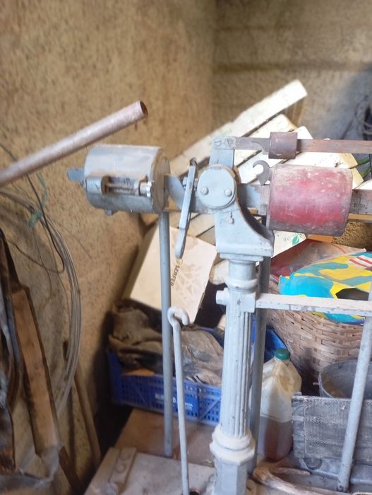 Vendo balança antiga