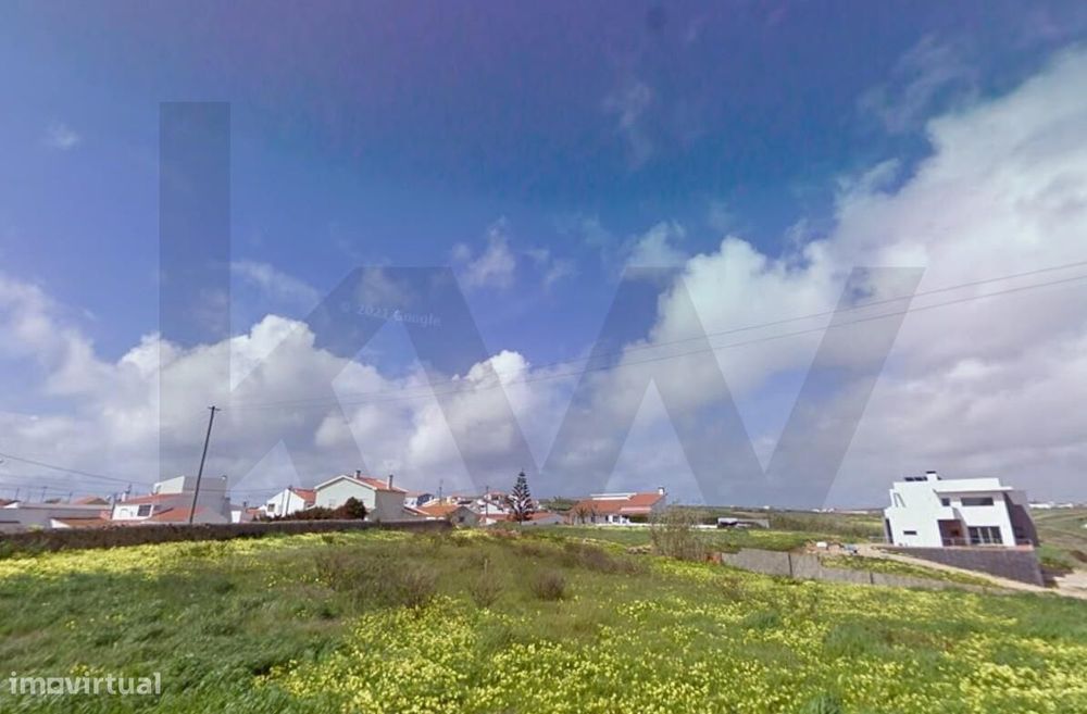 Oportunidade Única: Terreno Urbanizável de 3.840m2 junto ao Mar!