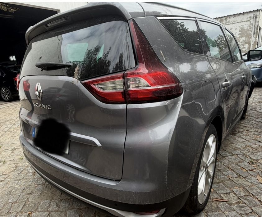 Renault Grand Scenic 1.5 dci / Automatica
