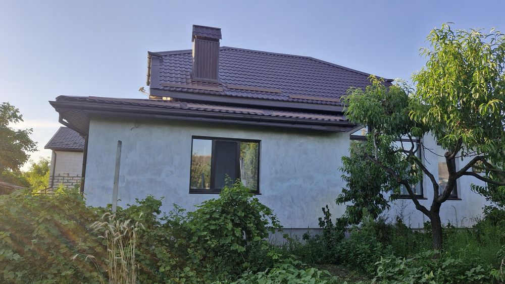 Продаж будинку  на 8 сотках землі