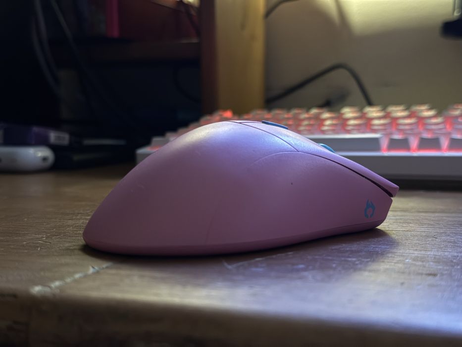 Glorious Model D Pro (różowa)