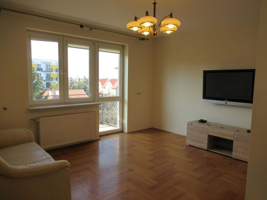 Ząbki 130 m2, dwupoziomowe, 4-pokoje, 2 łazienki + parking, komórka lokatorska, cena z VAT