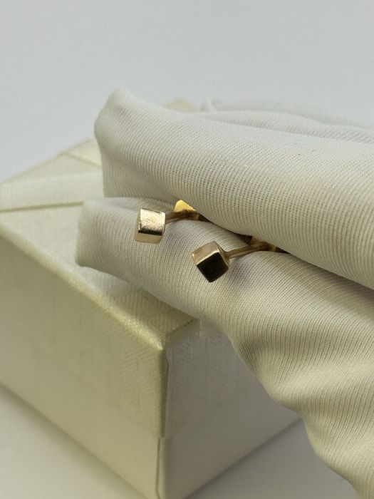 Золоті сережки, вага - 1,89 грам