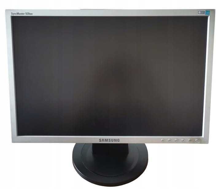 Komputer stacjonarny DELL Precision T 3500 plus 2 monitory 19 i 20 cali Samsung SyncMaster