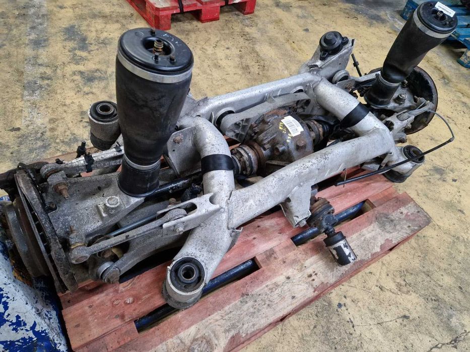 Eixo traseiro usado BMW SERIE 5 E39 525i 192CV diferencial 3.38 transmissões charriot