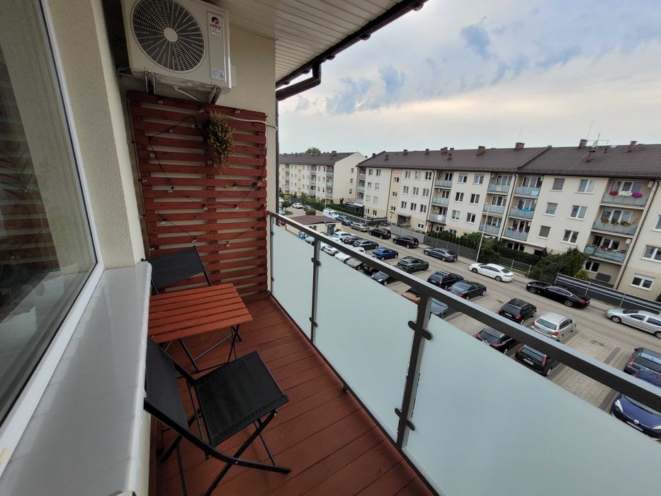Osiedle Paderewskiego | w pełni wyposażone | 2 pokoje | klimatyzacja, balkon, komórka