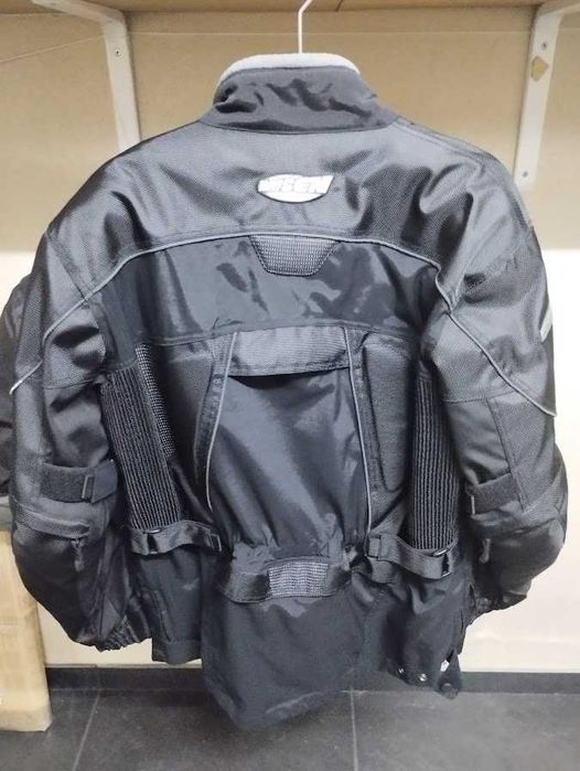 Casaco 3/4 HAISEN de moto com protecções e forro amovivél.