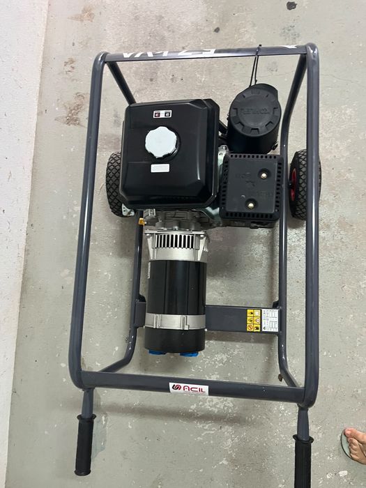 Gerador 5-7 kVA como novo