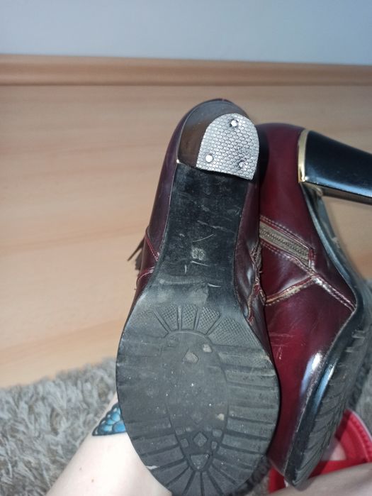 Buty botki bordowe 38