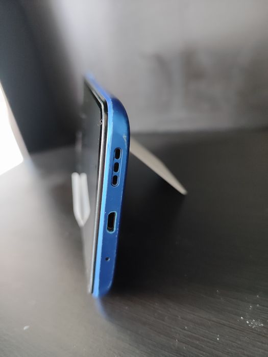 Sprzedam Redmi 9C NFC  64 GB