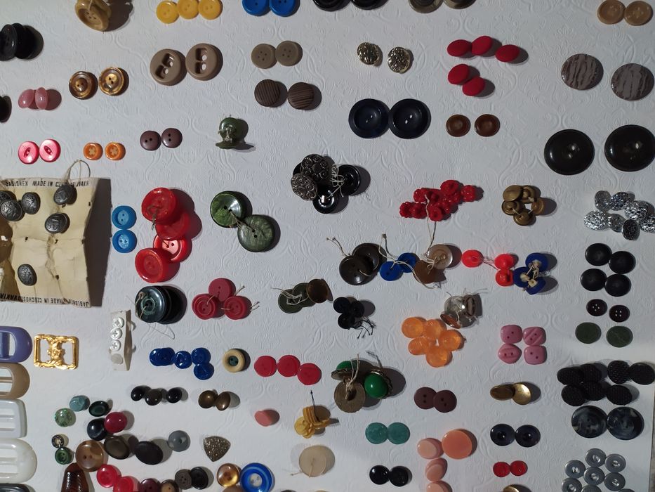 Пуговицы ґудзики пряжки